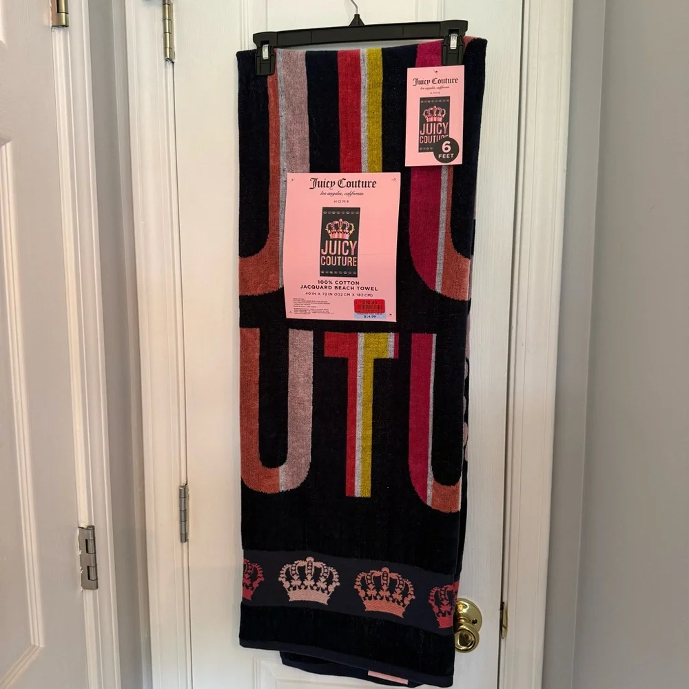 Juicy Couture Home 6 Ft 100% Cotton Jacquard Beach Towel Pink Stripe NWT New